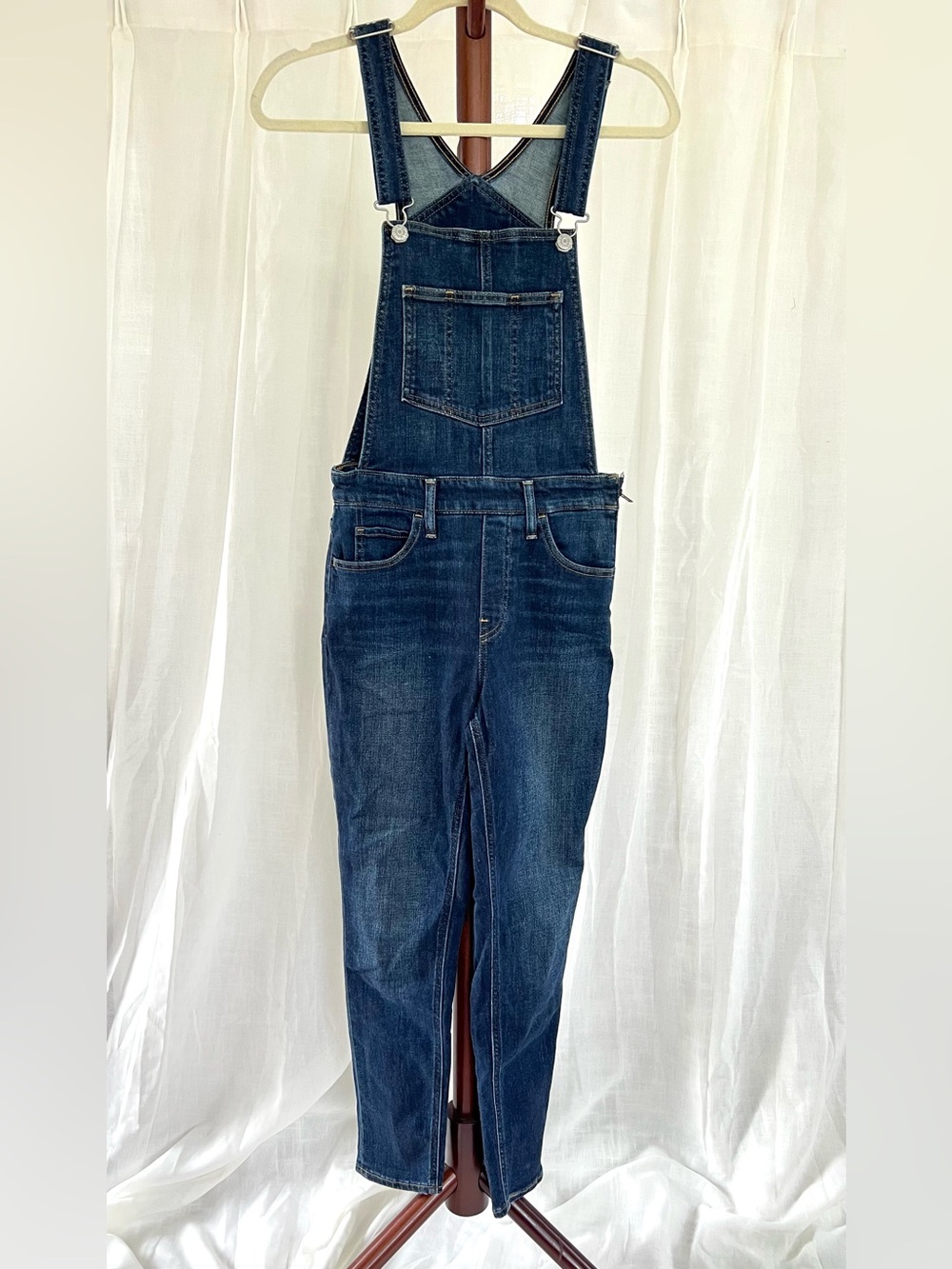 Levis Skinny overalls dark wash size 27 Y2K Farmhouse